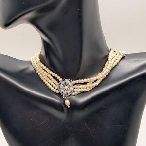 Faux Pearl and Rhinestone Choker Necklace ‼️Price is firm